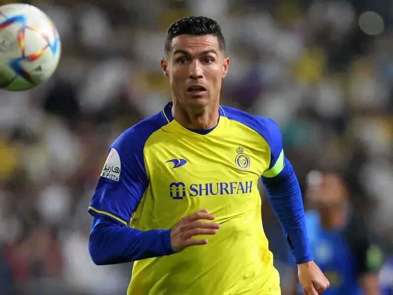 Cristiano Ronaldo - Tiền vệ trong đội hình MU xuất sắc nhất mọi thời đại